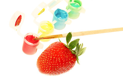 草莓和油漆图片下载