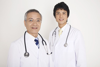 男医生的肖像图片下载