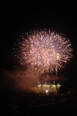 西班牙的烟火图片下载