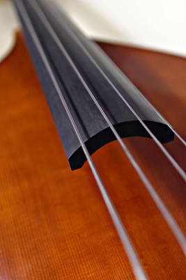 低音提琴的细节图片下载