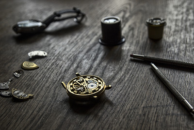 钟表店车间图片下载