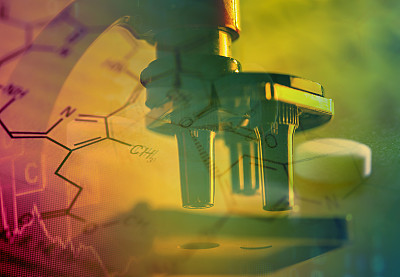 显微镜在实验室。图片下载