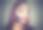 好奇的女人透过放大镜看素材图片