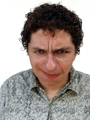 男孩的滑稽脸图片下载