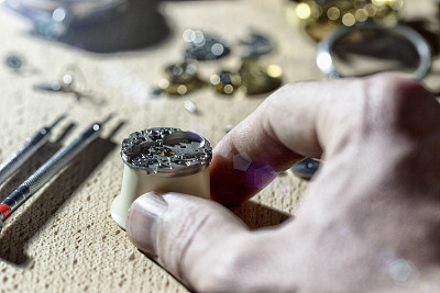 钟表店车间图片下载