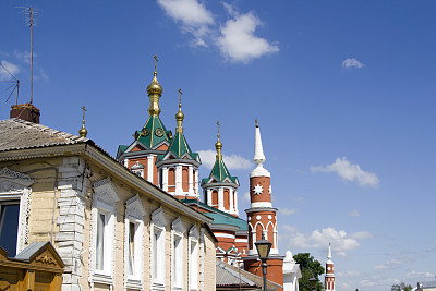 俄罗斯kolomna的木屋和圆屋顶图片下载