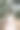 亚洲女孩在巴厘岛乌布的吊桥上行走。豪华别墅围绕苍谷绿色热带花园。图片下载