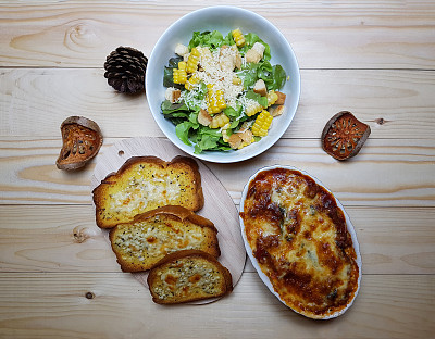 桌上的饭菜图片下载