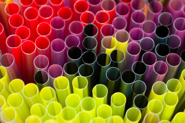 鸡尾酒吸管文摘图片下载