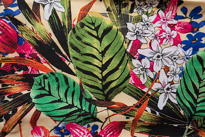 五颜六色的印花织物图片下载