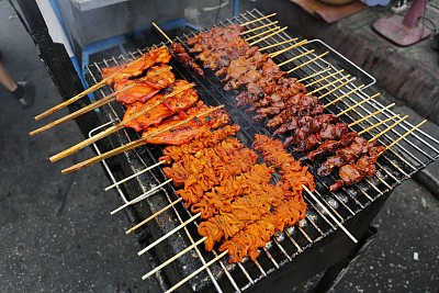 烧烤鸡肉。图片下载