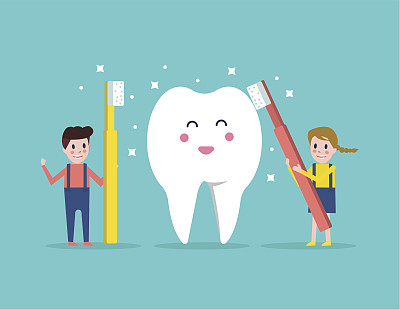 孩子们一起刷牙。图片下载