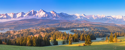 夏天高山场景图片下载