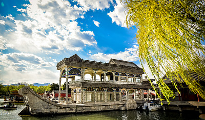 颐和园的石船素材图片