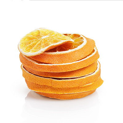 白色背景上的干橘子图片下载