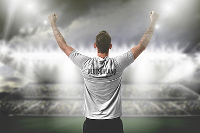 德国球迷/运动员穿着制服庆祝图片下载