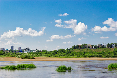 河畔城市图片下载