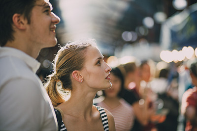 在维多利亚女王市场购物素材图片