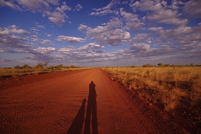 狗和他的人图片下载