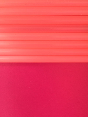 粉红色的鸡尾酒管图片下载