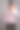 在灰色背景下，一名年轻的印度男子穿着条纹长袖图片下载