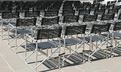 没有人的椅子在娱乐前图片下载