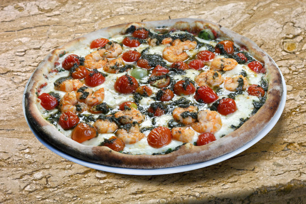 海鲜披萨配白酒图片下载