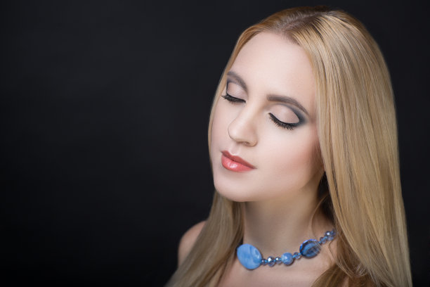 女人的美丽的脸图片下载