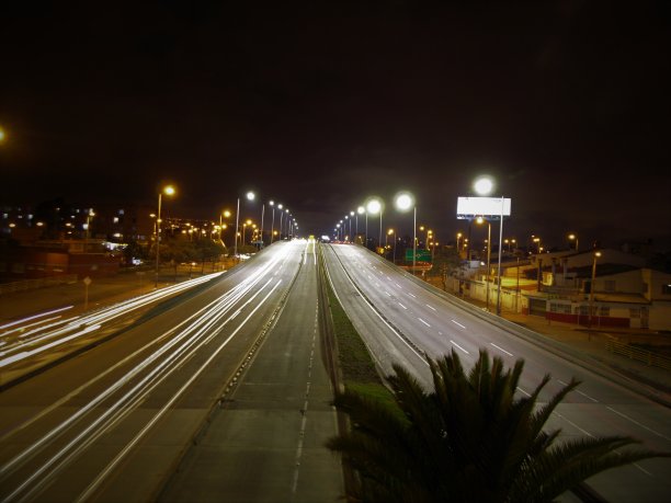 在半路上图片下载