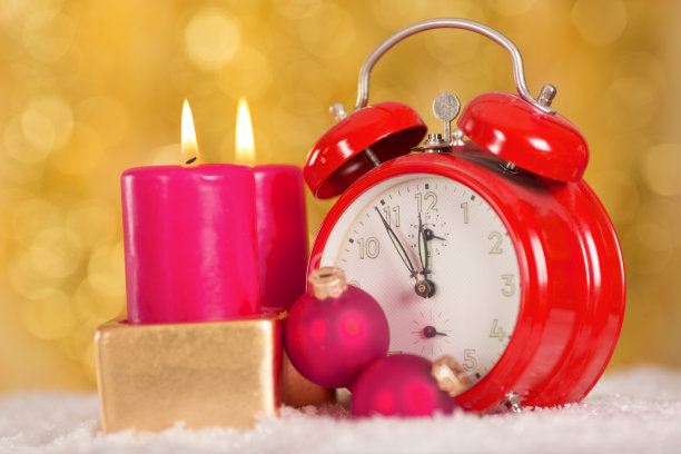 等待午夜图片下载