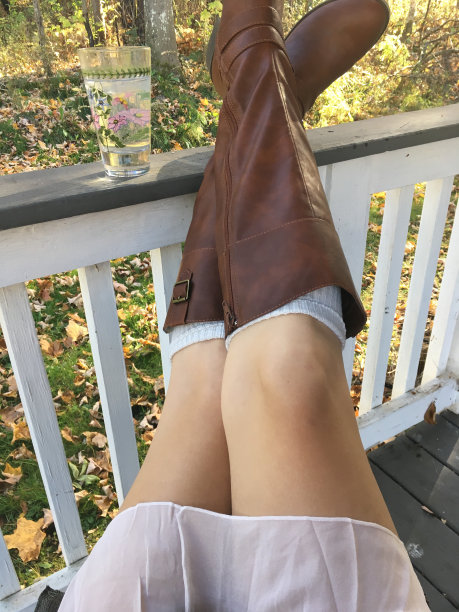 在家放松图片下载