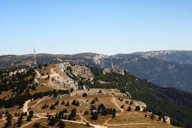 美丽的克里米亚山脉全景景观图片下载