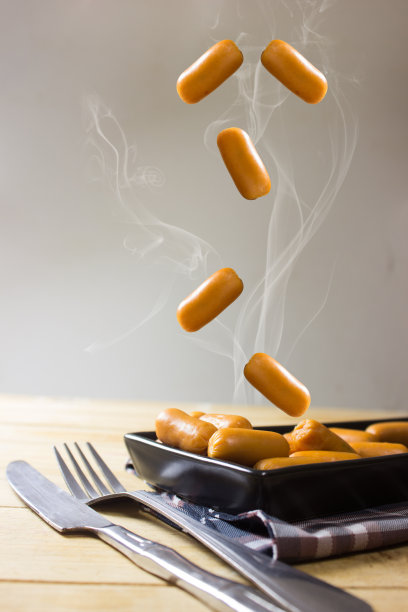 迷你香肠飞，迷你香肠黑盘图片下载