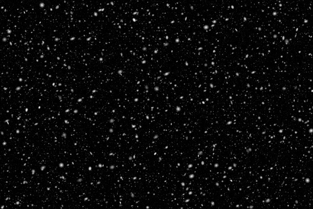 黑色背景上的雪景素材图片