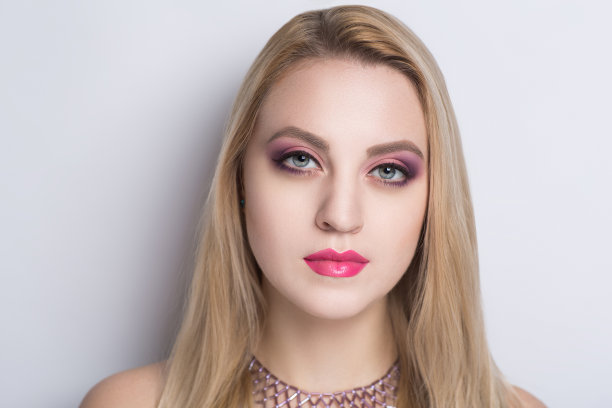 女人漂亮的女图片下载