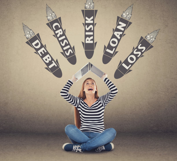 笔记本电脑有问题的女人图片下载