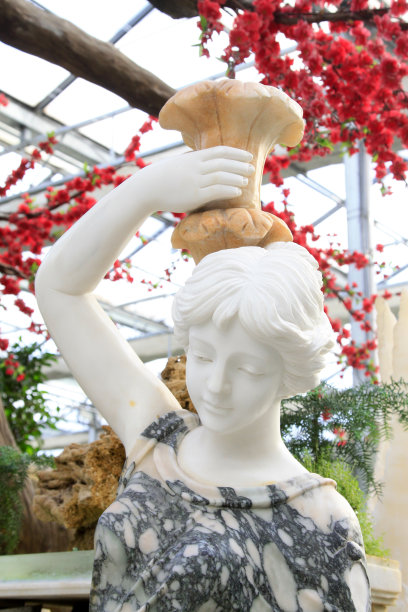 美容头雕塑、陶瓷制品素材图片