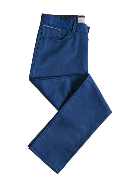 裤子孤立在白色背景上图片下载