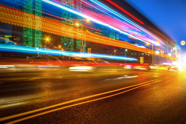 城市之夜的运动速度效果图片下载