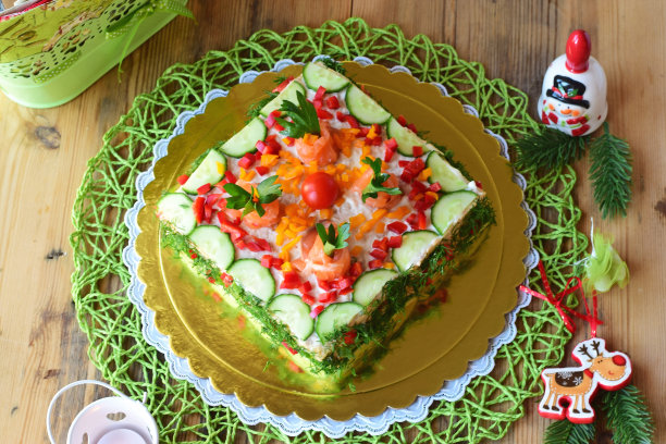 烟熏鲑鱼，黄瓜，奶酪，西红柿图片下载