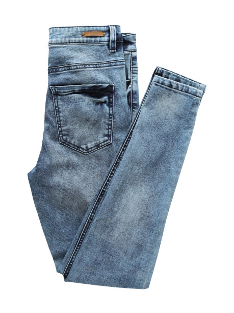 蓝色牛仔布折叠半包拍摄孤立的白色图片下载