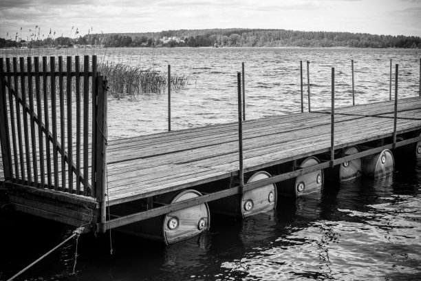 在湖附近图片下载