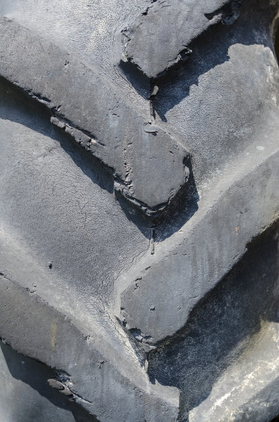 旧轮胎胎面纹理图片下载