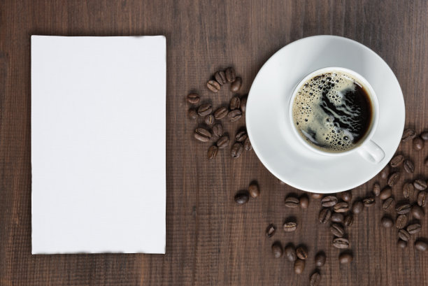 一杯咖啡和咖啡豆图片下载