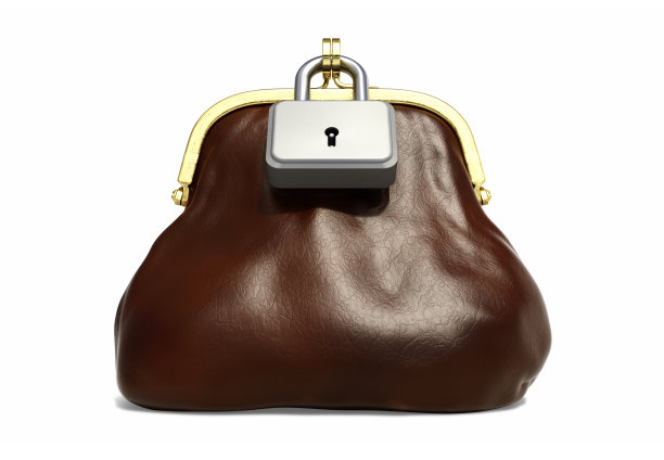 皮革钱包硬币与锁前视图图片下载