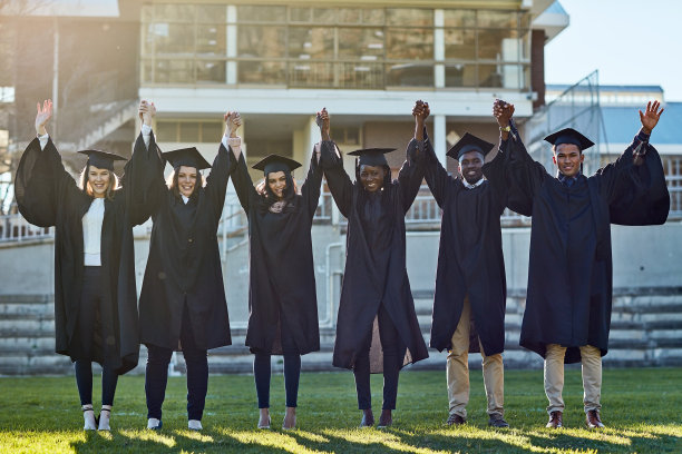 这里是我们新的冒险开始的地方图片下载