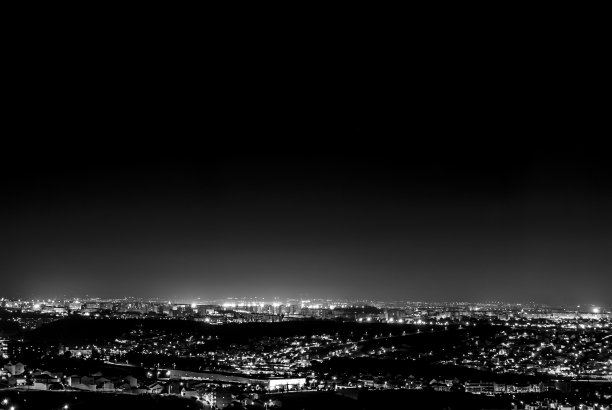 夜晚城市的灯光图片下载