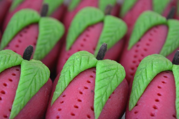 印度糖果草莓barfi图片下载