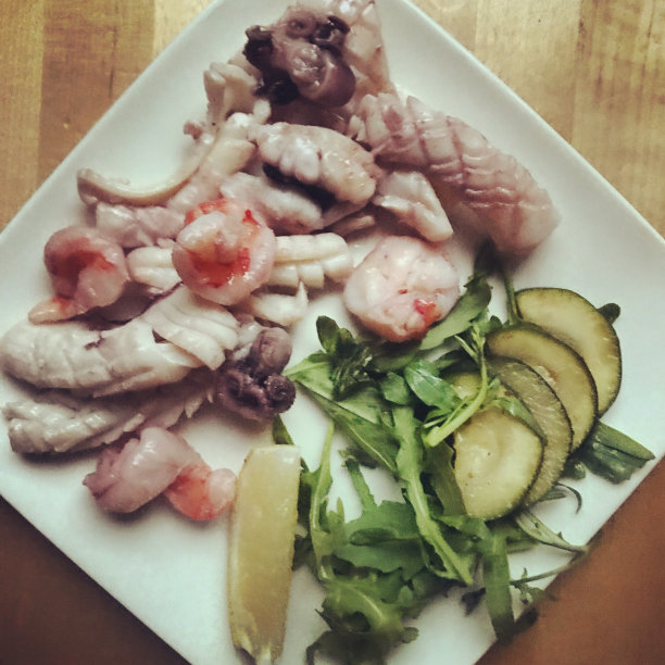 健康食品:海鲜配西葫芦图片下载