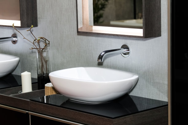 现代白沉素材图片